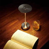 InduLume - Industrielle LED Tischlampe