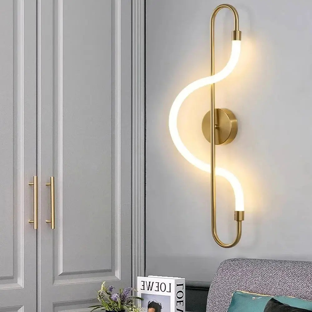 CurveGlow – Moderne LED-Wandleuchte