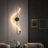 CurveGlow – Moderne LED-Wandleuchte