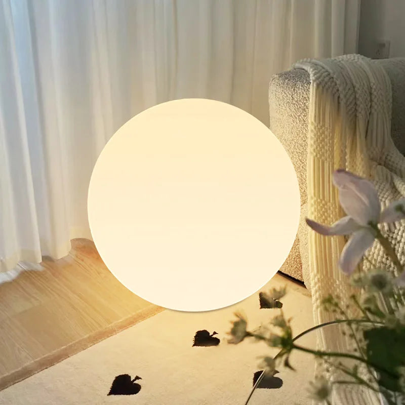 LumiGlobe - LED-Stehlampe