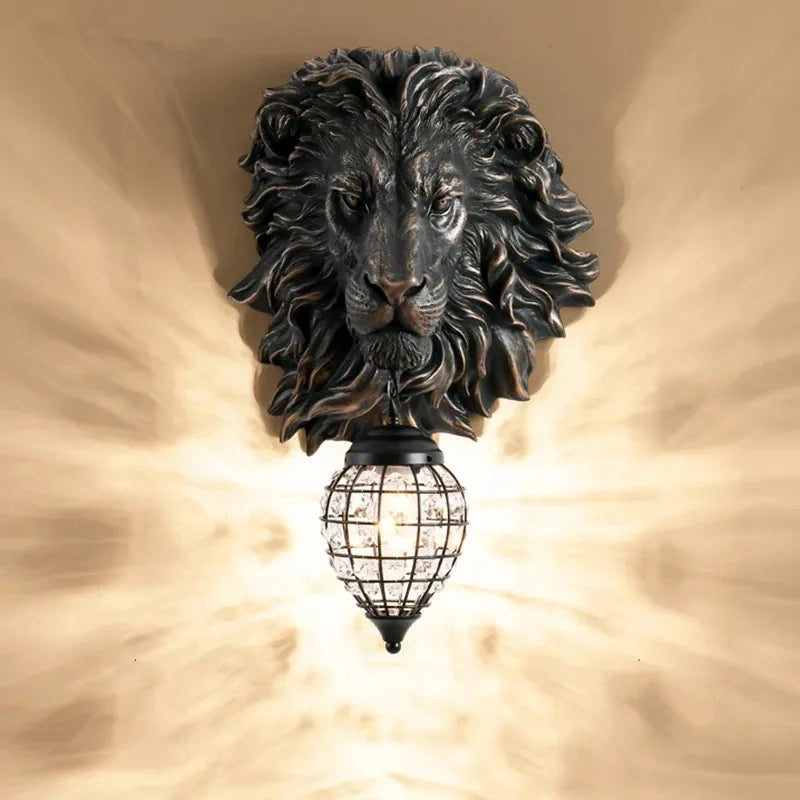 RoyalGlow – Löwenkopf Wandleuchte