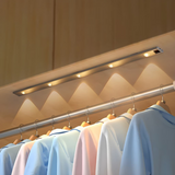 Lunor - Kabellose LED-Wandleuchte mit Bewegungssensor