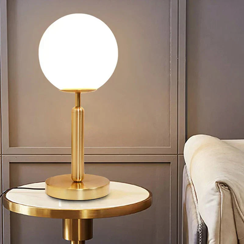 LumiSphere – Glaskugel Tischlampe