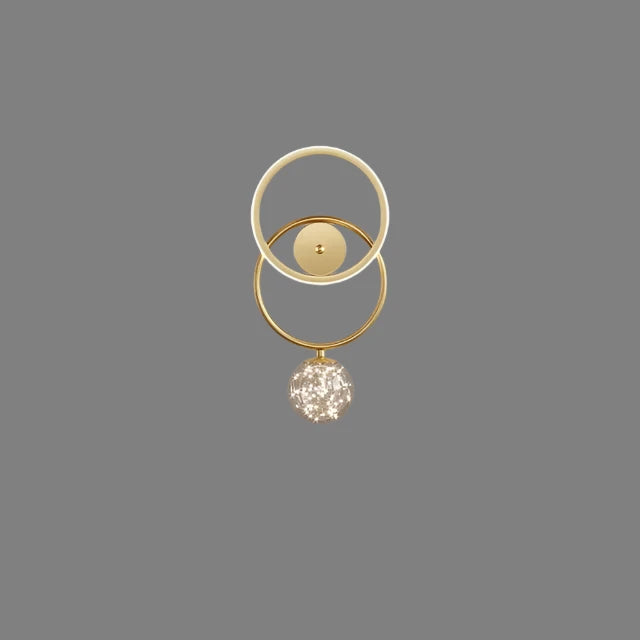 LuxeGlow – Goldene Wandleuchte
