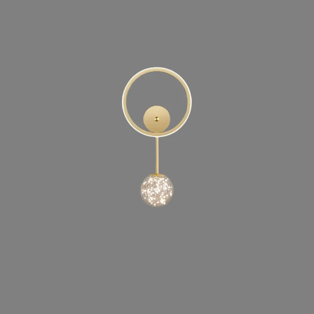 LuxeGlow – Goldene Wandleuchte