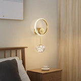 LuxeGlow – Goldene Wandleuchte