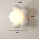 BloomLight – LED-Wandleuchte mit Blumendesign