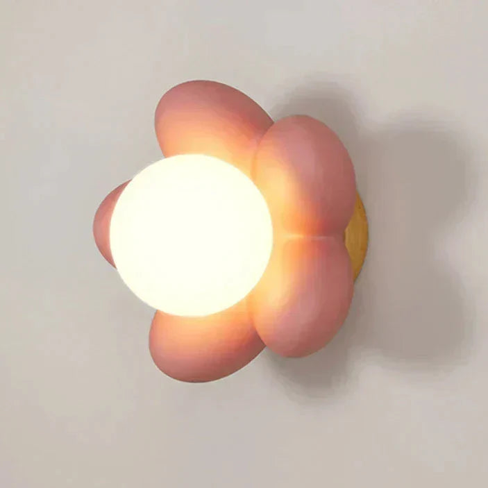 BloomLight – LED-Wandleuchte mit Blumendesign
