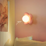 BloomLight – LED-Wandleuchte mit Blumendesign