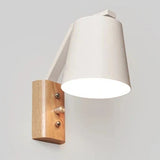 WoodLume – LED Wandleuchte aus Holz