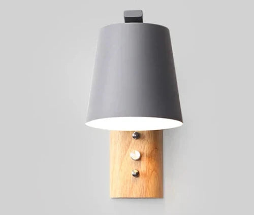 WoodLume – LED Wandleuchte aus Holz