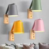 WoodLume – LED Wandleuchte aus Holz