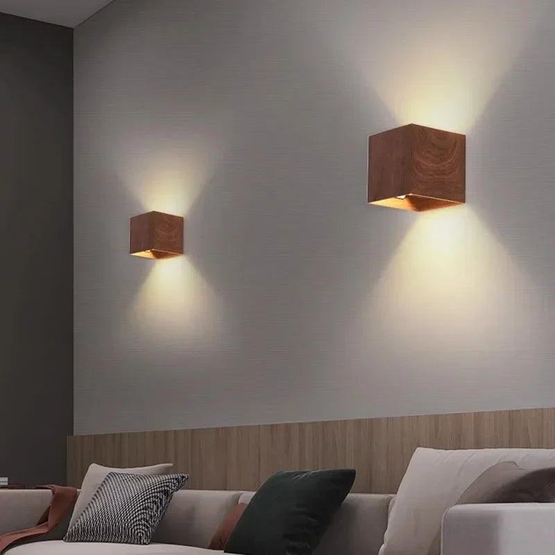 LumiOak - Wandleuchte aus Holz