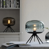 ModernEase – Tischlampe
