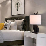 DesignGlow - Maskerade Kanin Tischlampe