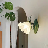 LilyGlow – Wandleuchte mit Blumenmotiv