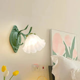 LilyGlow – Wandleuchte mit Blumenmotiv