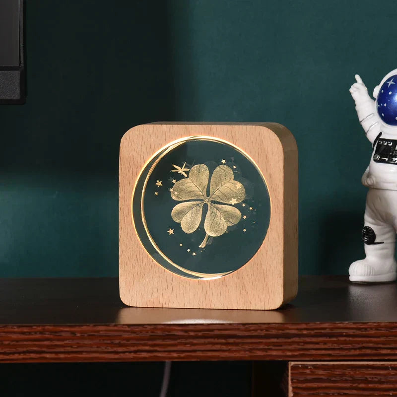 LumiWood – Gravierte Holz Nachtlampe