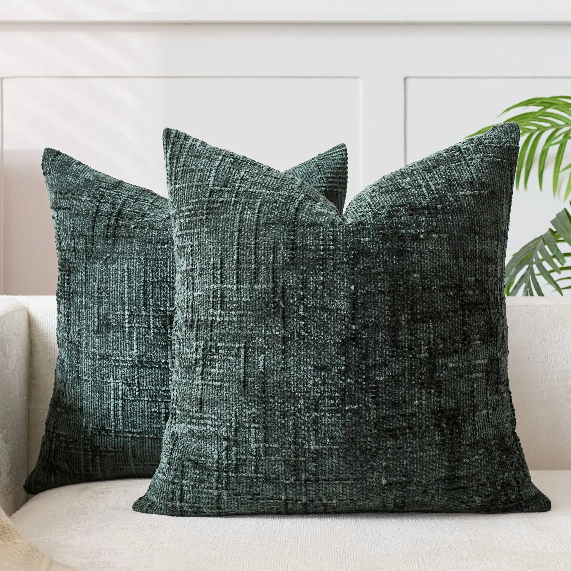 Bamura – Chenille Dekokissen mit Bambusstruktur in Einfarbigem Design
