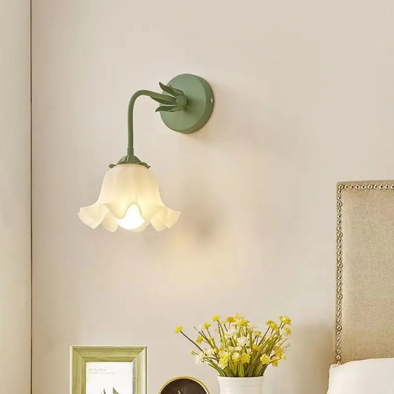 FrenchBloom - Wandleuchte mit Blumenmuster