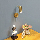 NordicLuxe – Goldene Wandleuchte