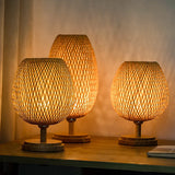 AuriBamboo – Vintage Tischlampe aus Bambus