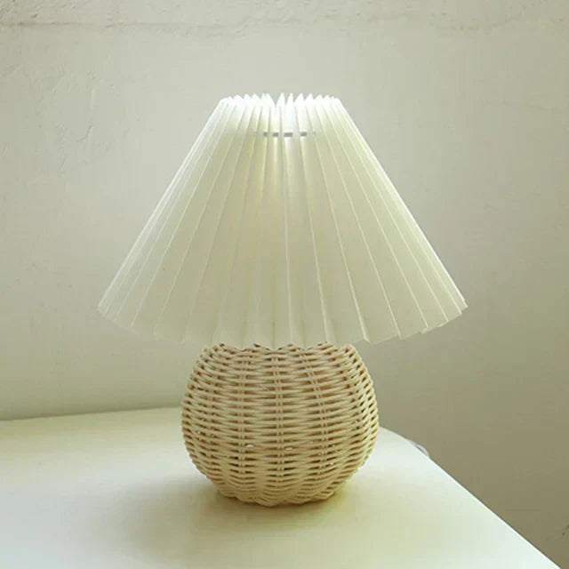 RetroGlow - Vintage Tischlampe