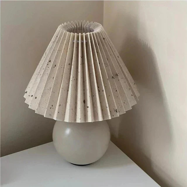 RetroGlow - Vintage Tischlampe