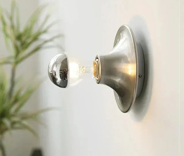 VintageGlow – Retro Wandleuchte