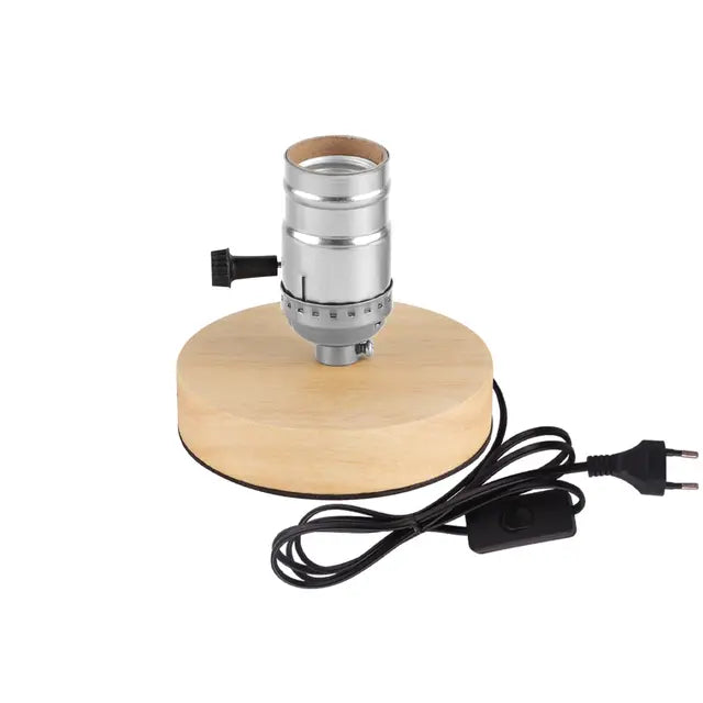 TimberGlow – Retro Holzlampe