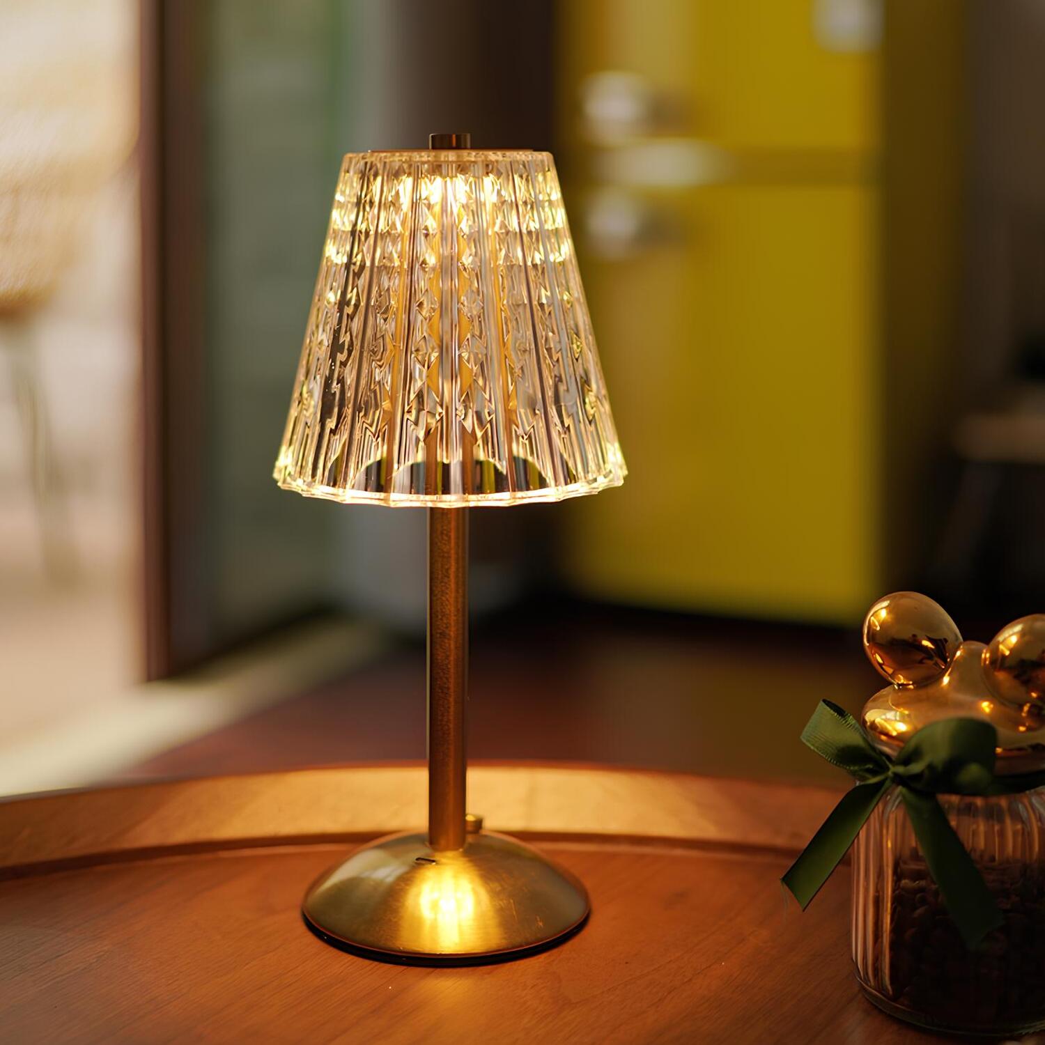 GoldenNest - Kristall Tischlampe