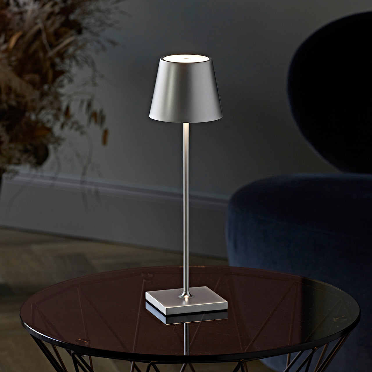 Luminoir – Lange dimmbare Tischlampe