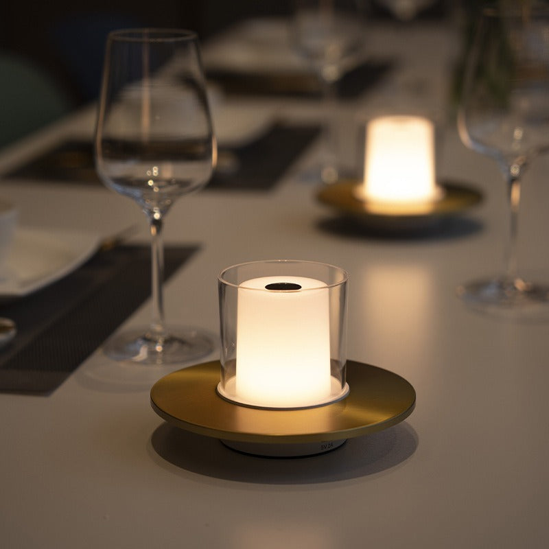 GlowCrest – Kerzenhalter Lampe