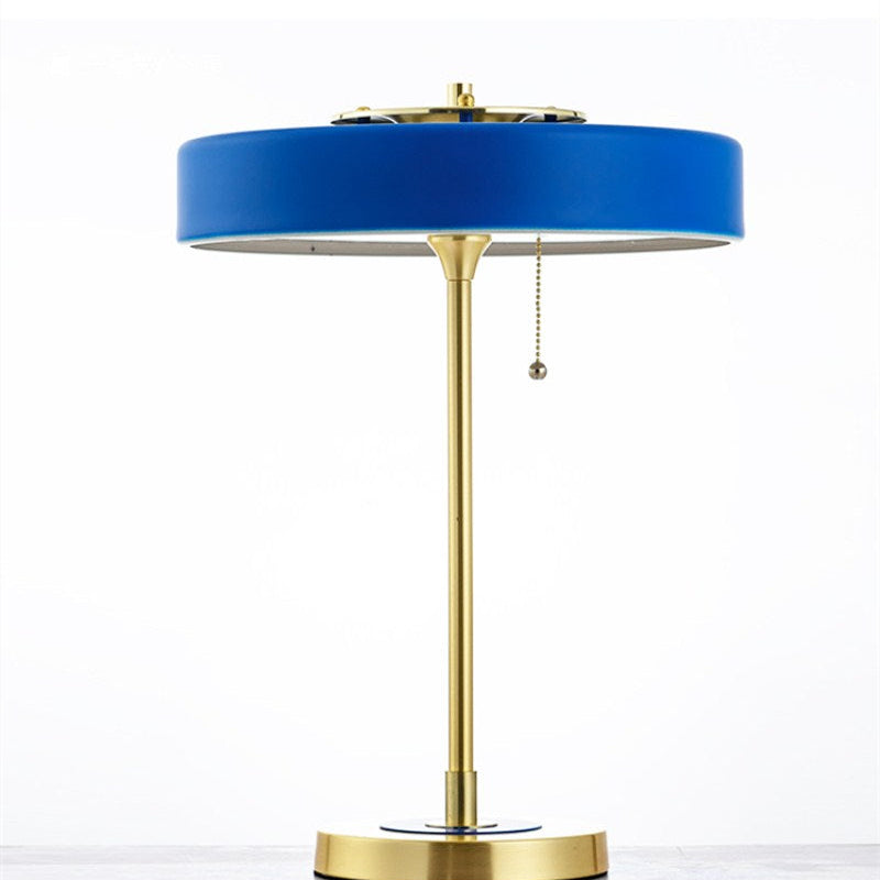 RetroGlow - Vintage Schreibtischlampe