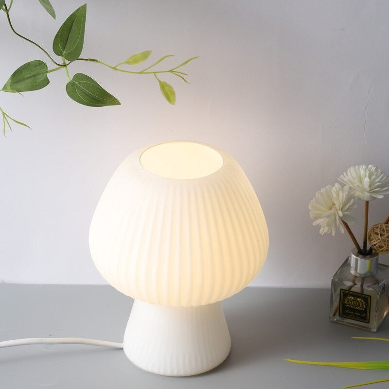 Lillie - Retro Tischlampe