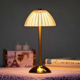 PrismGlow – Kabellose Tischlampe