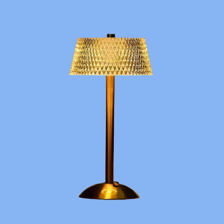 PrismGlow – Kabellose Tischlampe