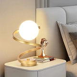 Bruxa – Skandinavische LED-Tischlampe