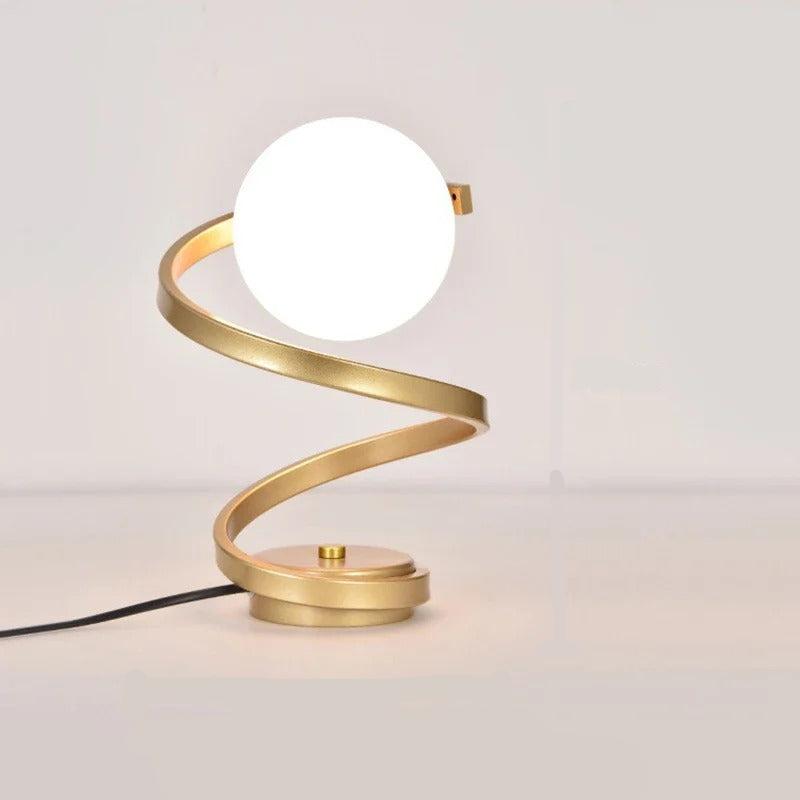 Bruxa – Skandinavische LED-Tischlampe
